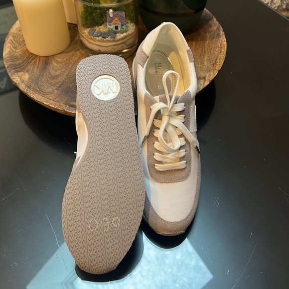 NWT Micheal Kors staton trainer 9 - Picture 3 of 7